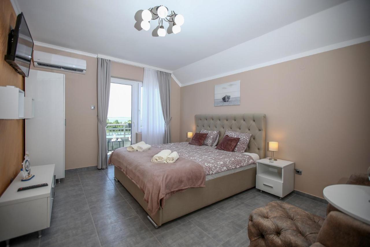 Dunavski Cvet Banatska Palanka Extérieur photo