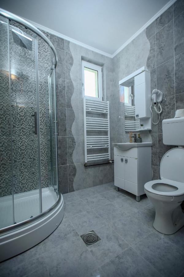 Dunavski Cvet Banatska Palanka Extérieur photo